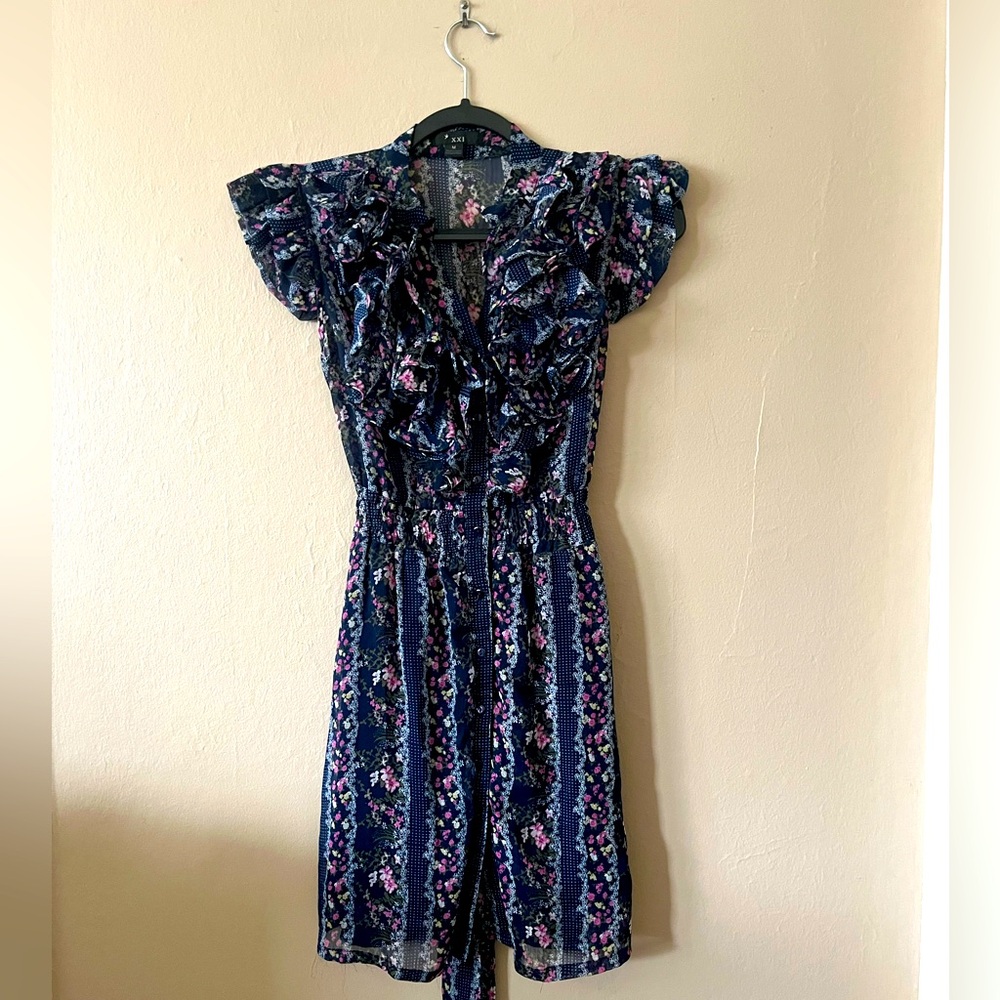 Forever 21 Ruffle Vintage Style Button Up Tie Waist Dress M